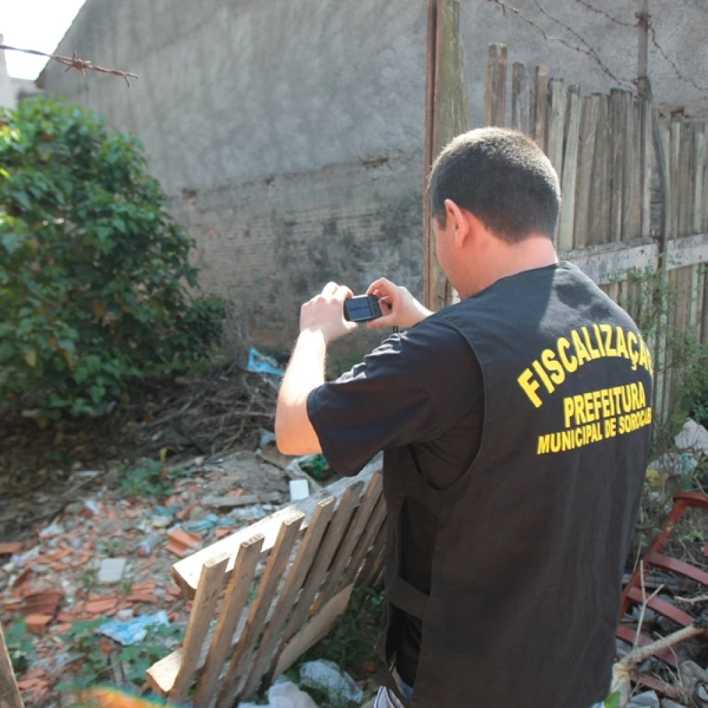 Prefeitura intensifica fiscalização de terrenos baldios