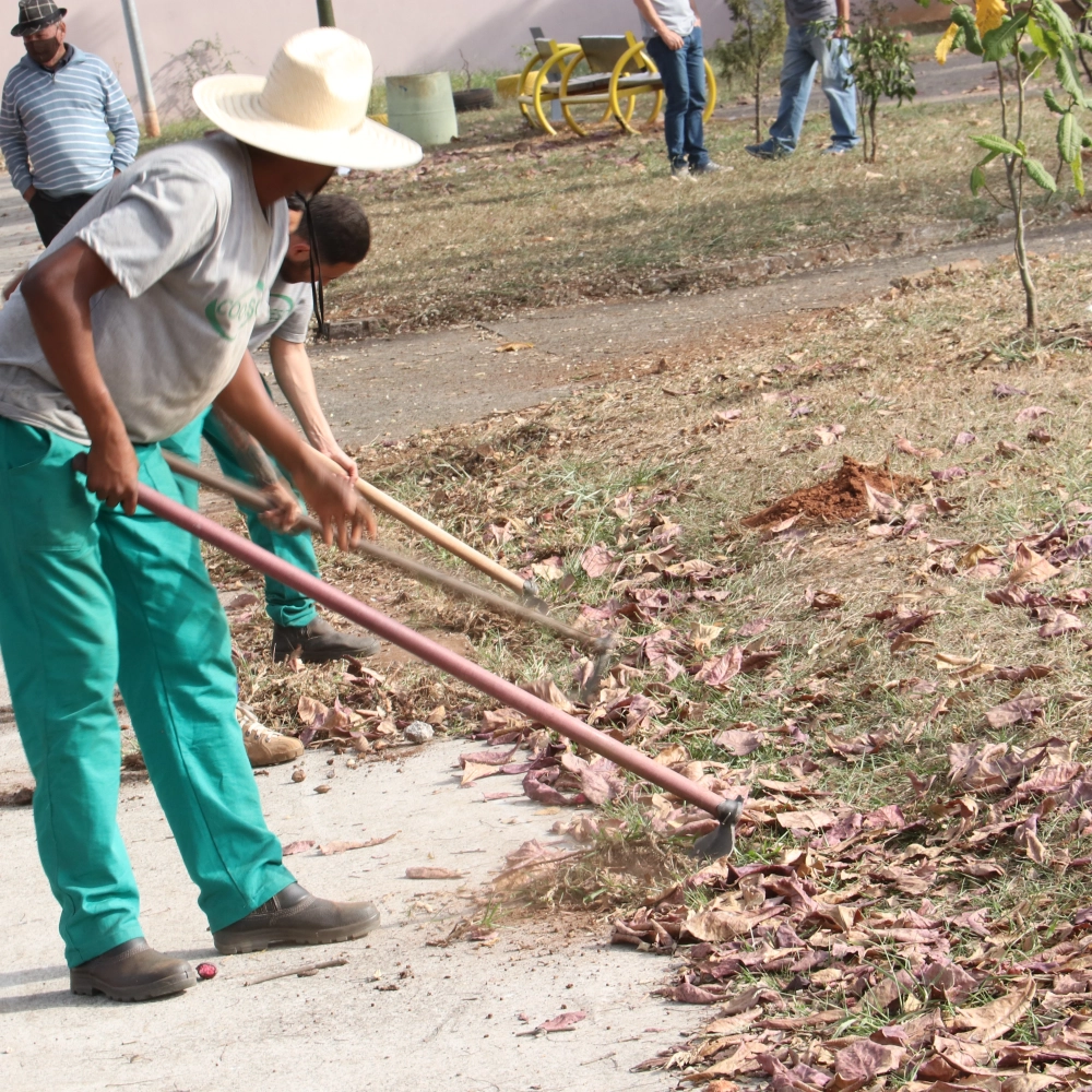 Programa “Sorocaba Linda de Verdade” inicia revitalização de praça no Éden