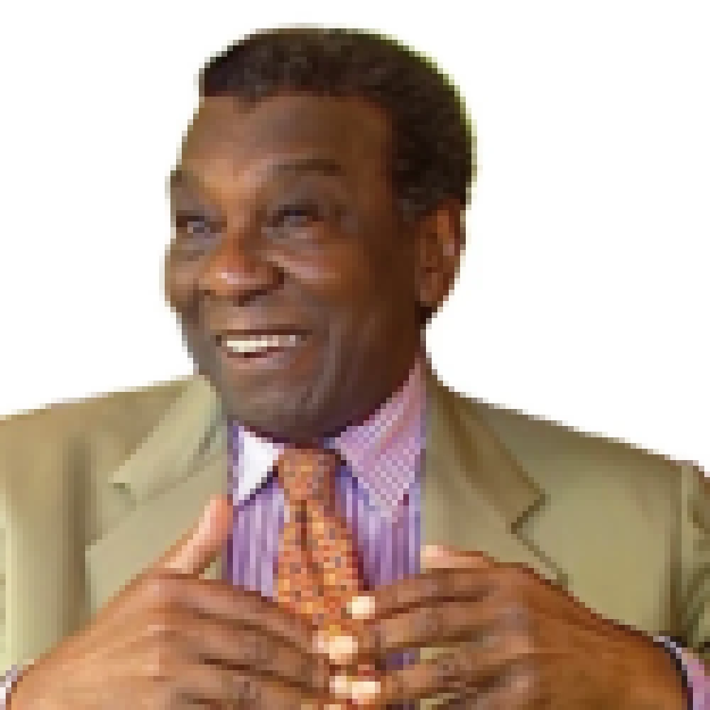 Publicada lei que homenageia o geógrafo Milton Santos