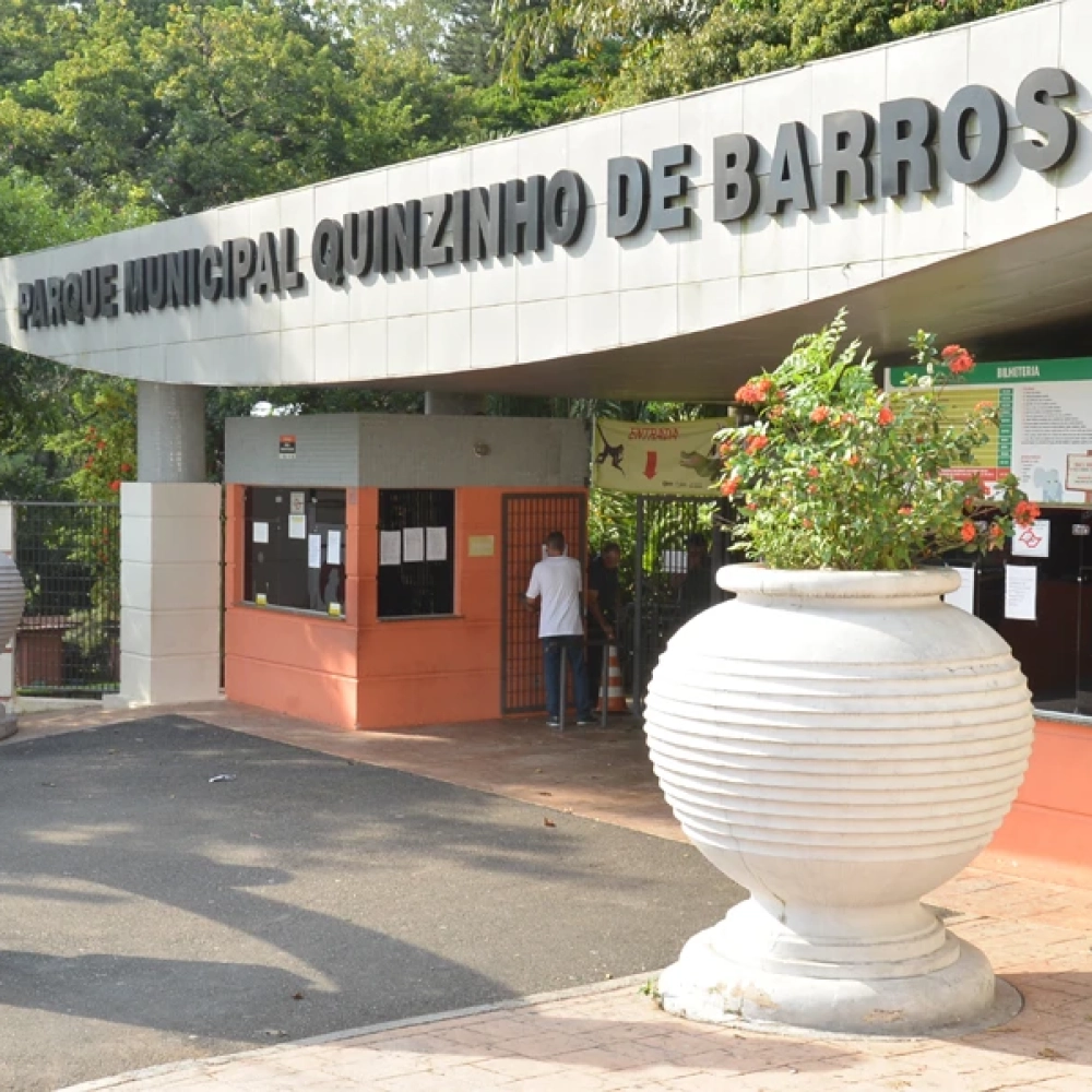 Público pode conhecer a história e os cuidados especiais com a leoa do zoo