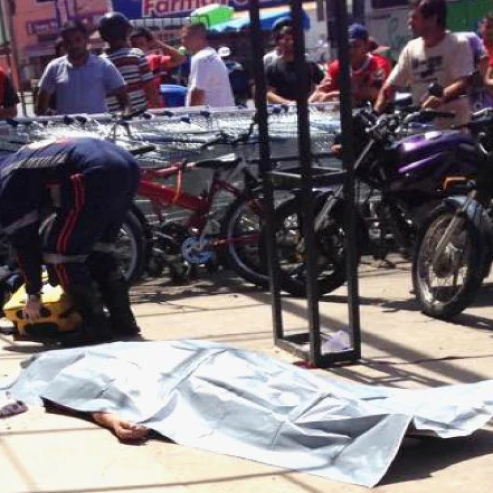 Rapaz é morto com tiro na cabeça na Vila Helena