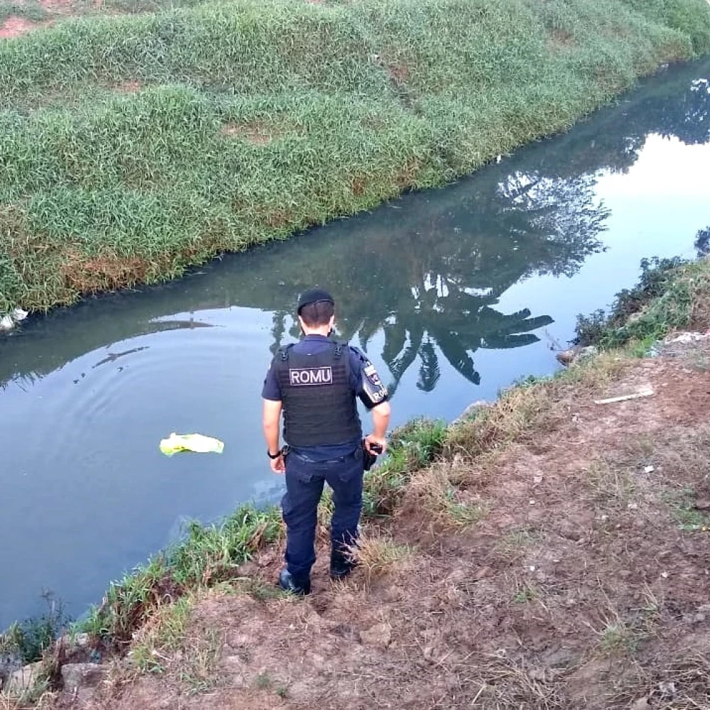 Romu detém traficante que tentava fugir pelo córrego