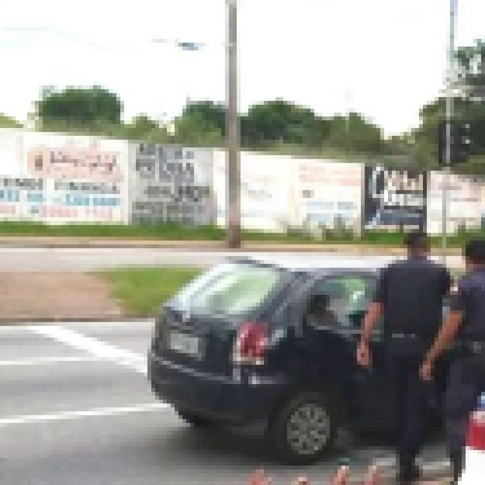 Ronda Ostensiva Municipal localiza carro furtado na Avenida Ipanema