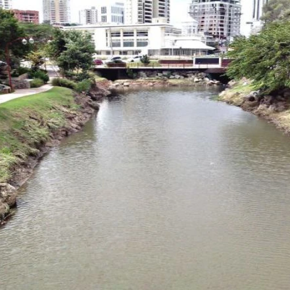 Saae concluiu desassoreamento do Lago do Parque Kasato Maru