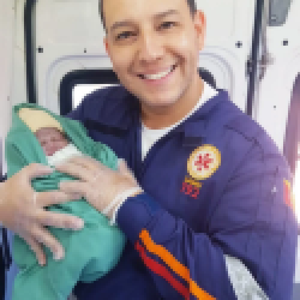 SAMU realiza parto dentro de ambulância