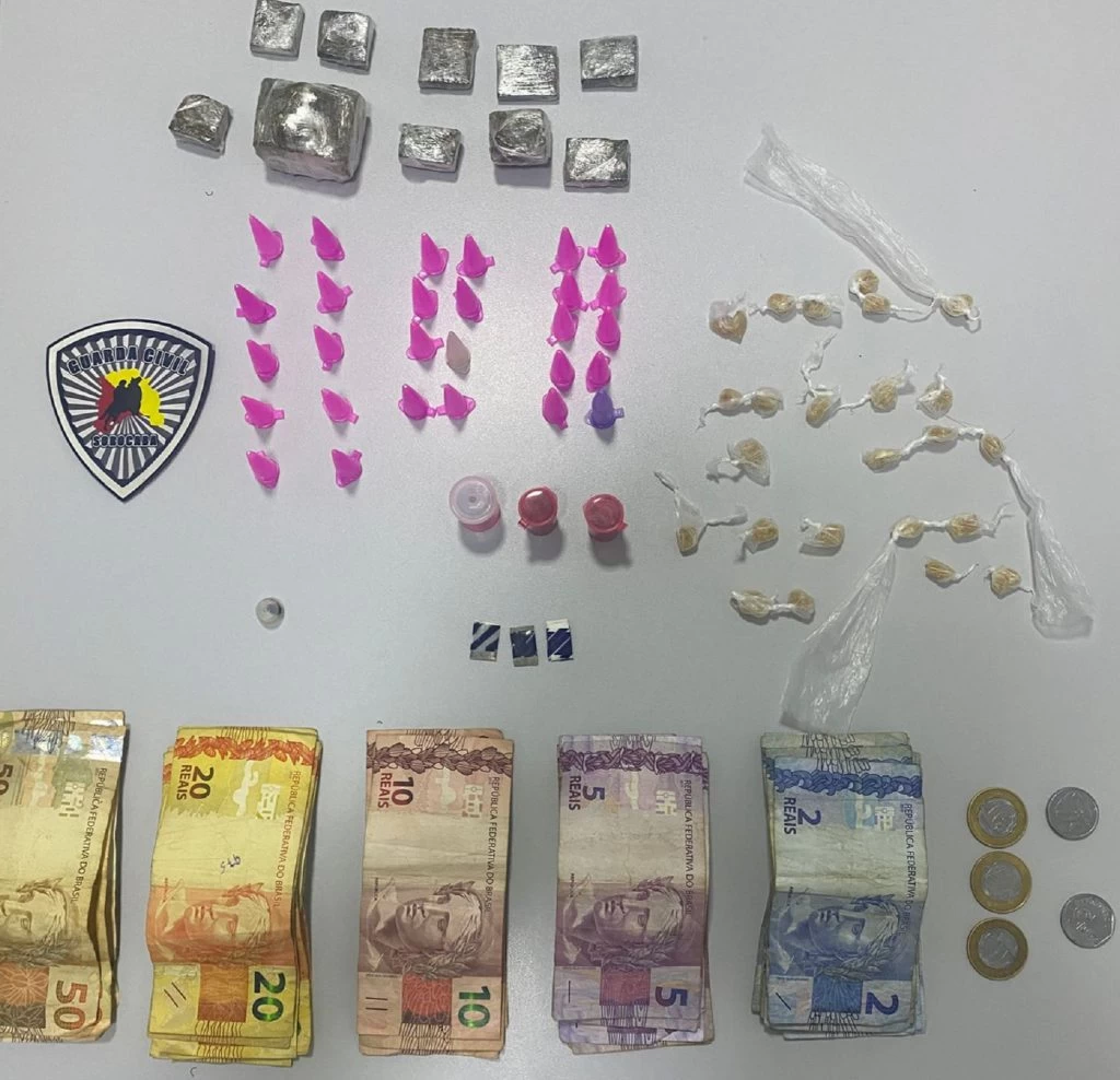 GCM de Sorocaba apreende drogas e valor em dinheiro durante patrulhamento na Vila Helena