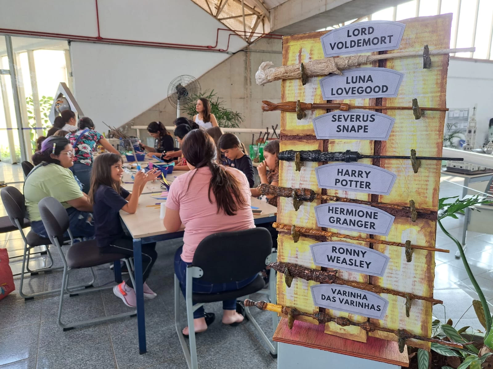Oficinas de Varinhas do Universo Harry Potter acontecem nas Bibliotecas Municipais de Sorocaba