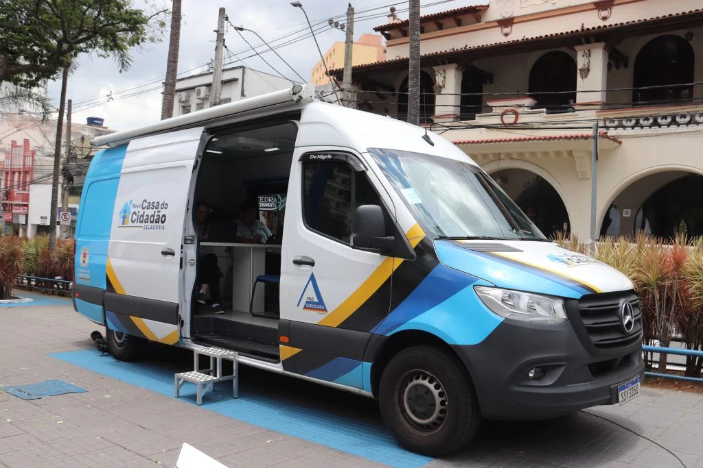 Unidade móvel da Casa do Cidadão Zeladoria atenderá na Praça Coronel Fernando Prestes até o dia 30 de dezembro
