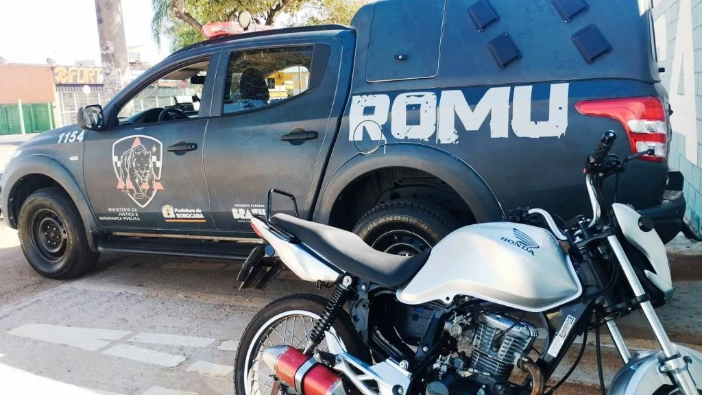 GCM recolhe na Zona Norte de Sorocaba motocicleta irregular e carro furtado