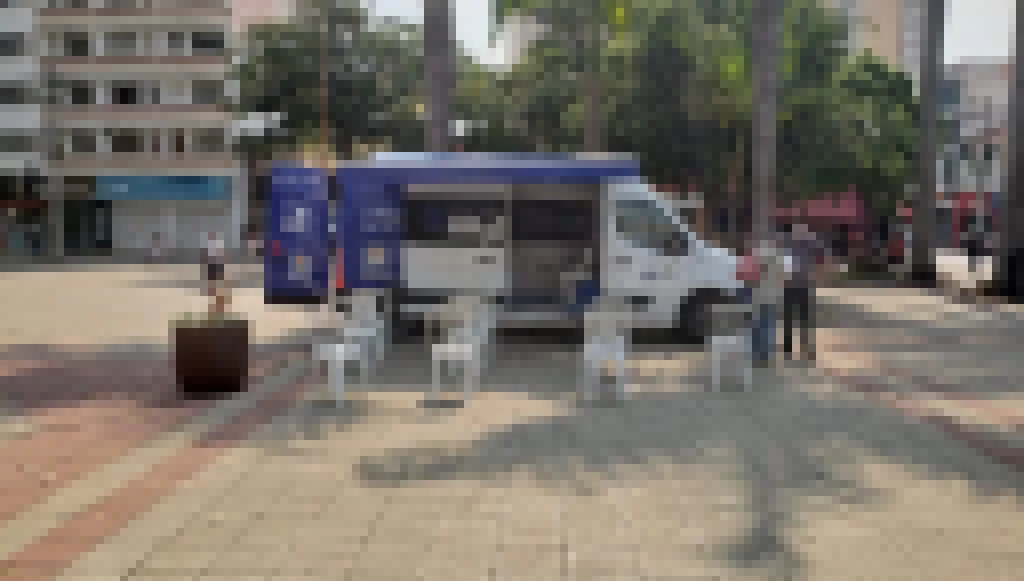 Procon Móvel tem atendimento especial no Centro