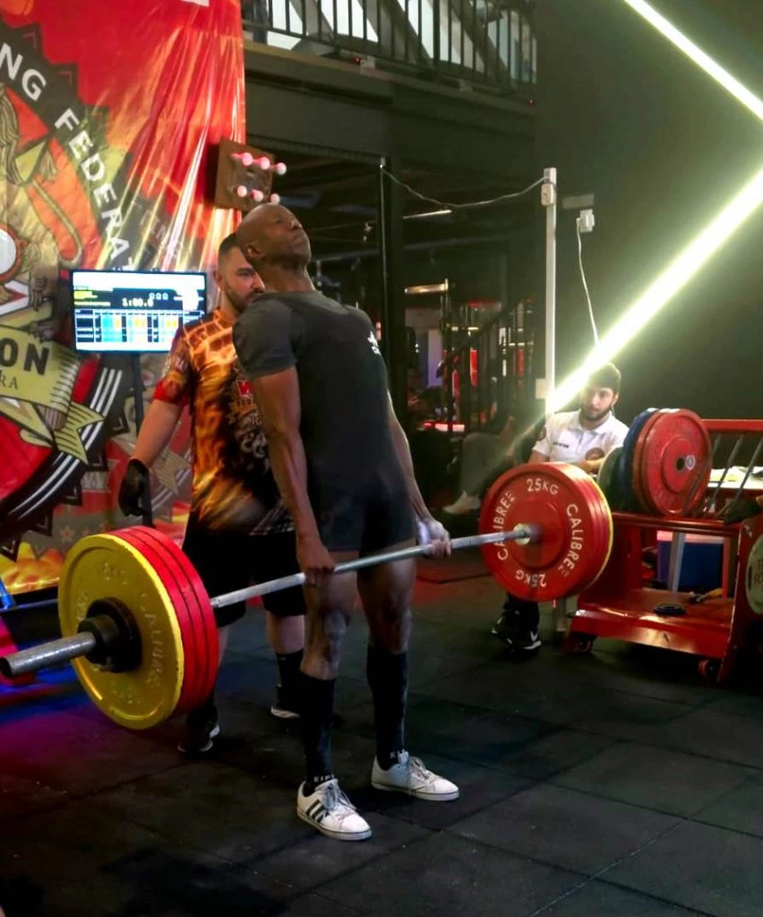 GCMs de Sorocaba conquistam ouro no Powerlifting e quebram recorde brasileiro em Curitiba