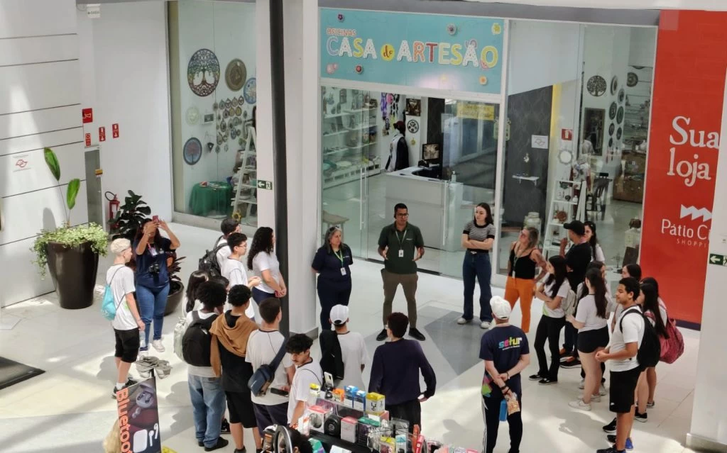 Projeto “Descubra” leva conhecimento histórico e cultural para alunos do Ensino Médio