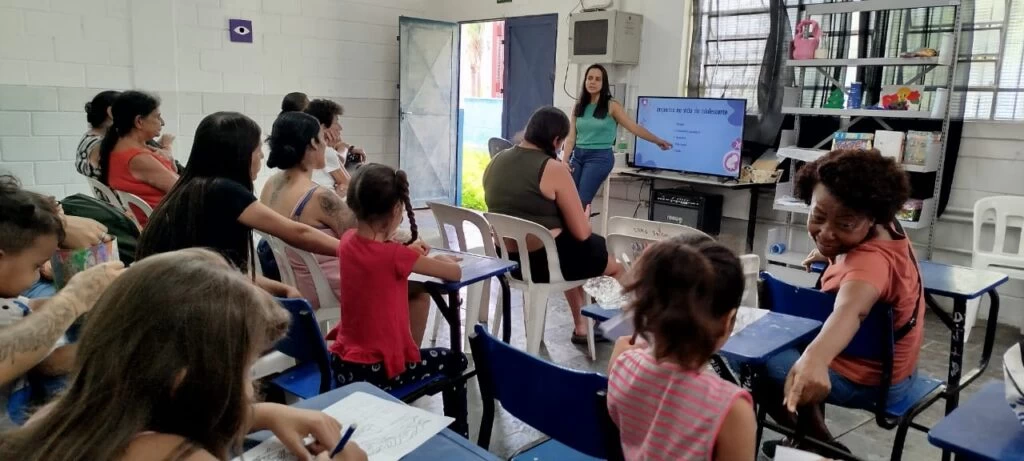Prevenção de gravidez na adolescência é tema de palestra gratuita no Cras Ipiranga