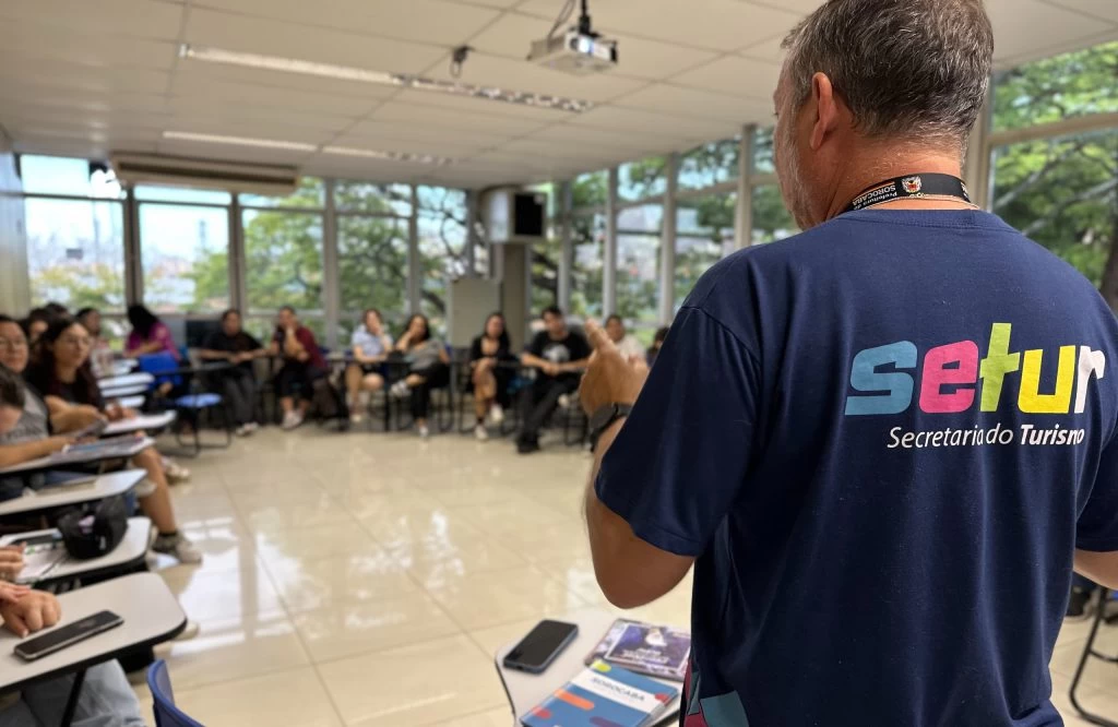 Prefeitura de Sorocaba apresenta projeto “Turismo vai à escola” a futuros educadores do IFSP