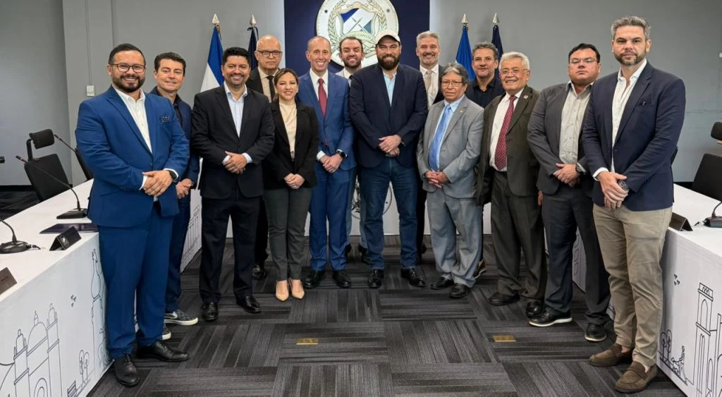 Sorocaba firma convênio inédito com El Salvador para reindustrialização de produtos sem “tarifaço”