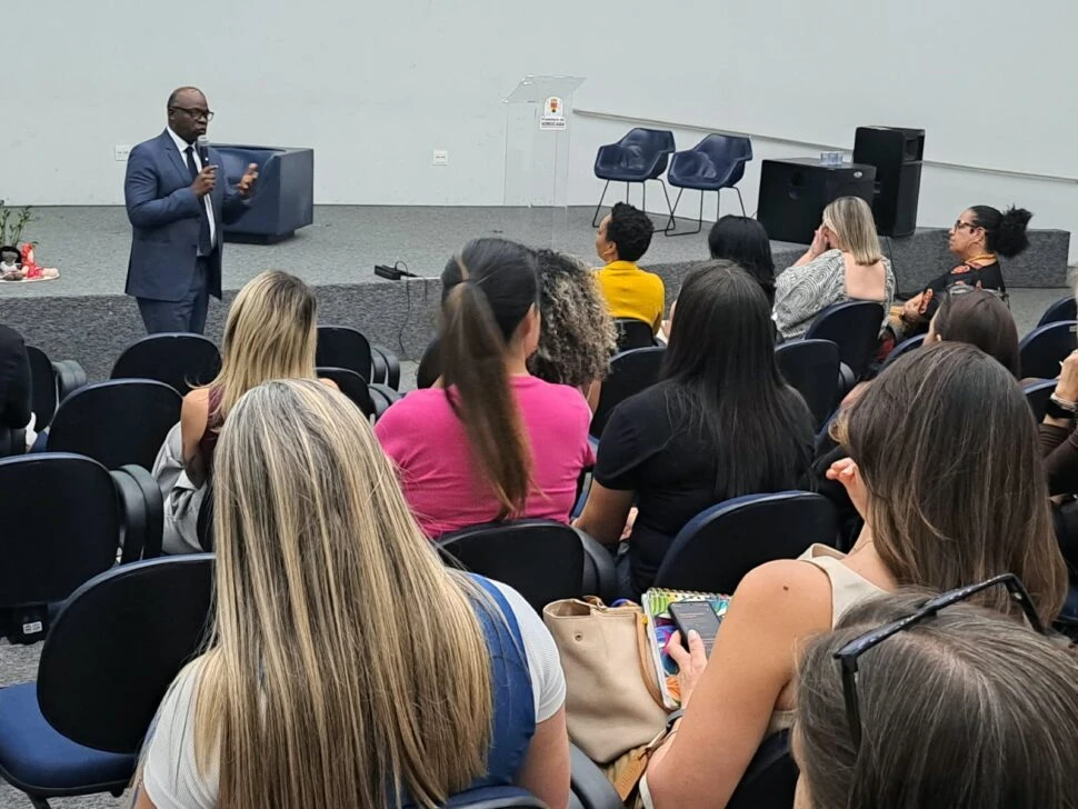 Palestra em Sorocaba trata do enfrentamento ao racismo