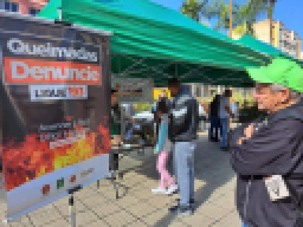 Prefeitura de Sorocaba promove exposição sobre queimadas e doação de mudas na Praça Coronel Fernando Prestes