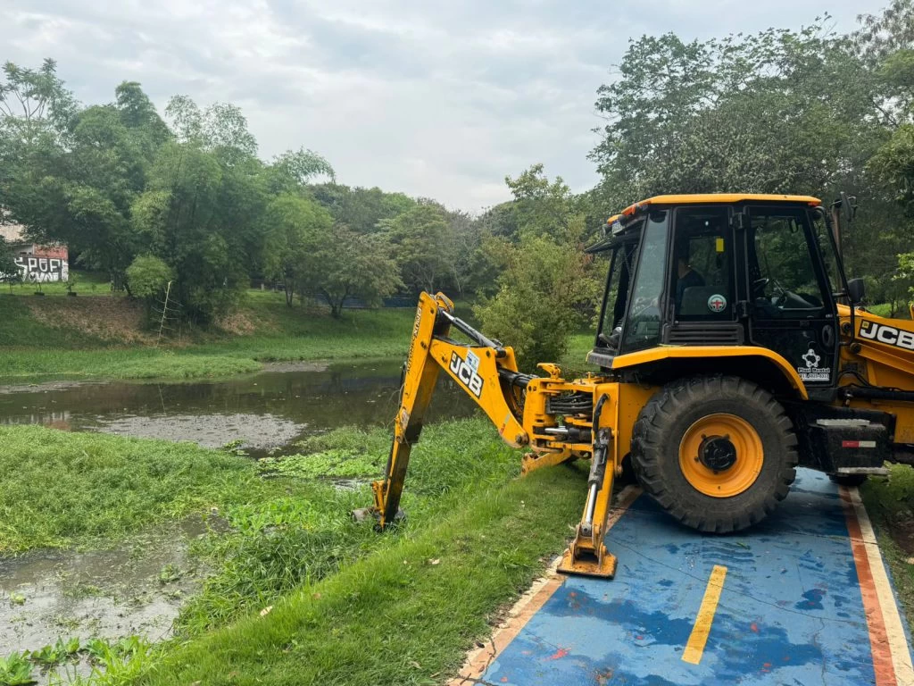 Saae/Sorocaba finaliza limpeza de lago no Parque Vila Formosa