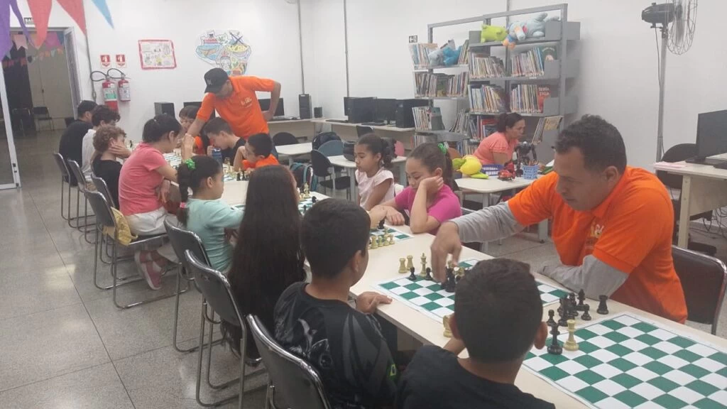 Turmas de xadrez do CEU das Artes se preparam para disputa da Copa Regional