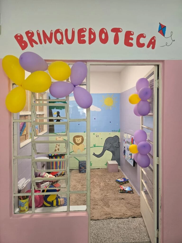 Cras Cajuru inaugura brinquedoteca