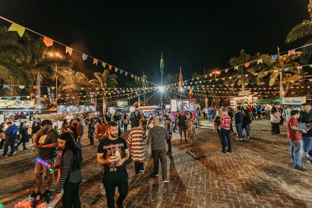 “Arraiá do Amô e Solidariedade” é atração na Praça da Amizade de quinta a domingo (19 a 22 de junho)
