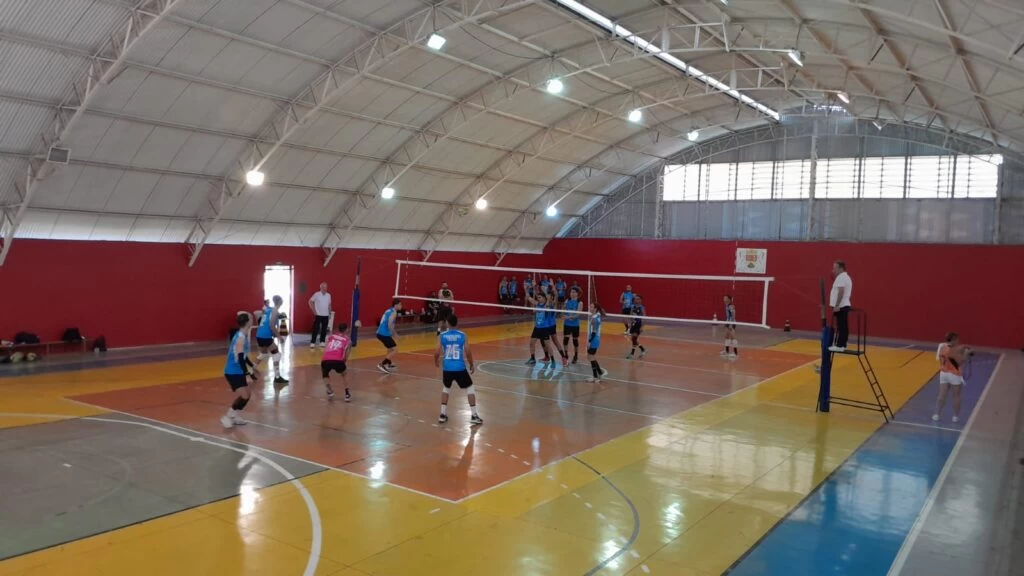 Jogos da Semifinal da Copa de Voleibol “Meninos e Meninas da Vila” 2025 acontecem neste domingo (7)