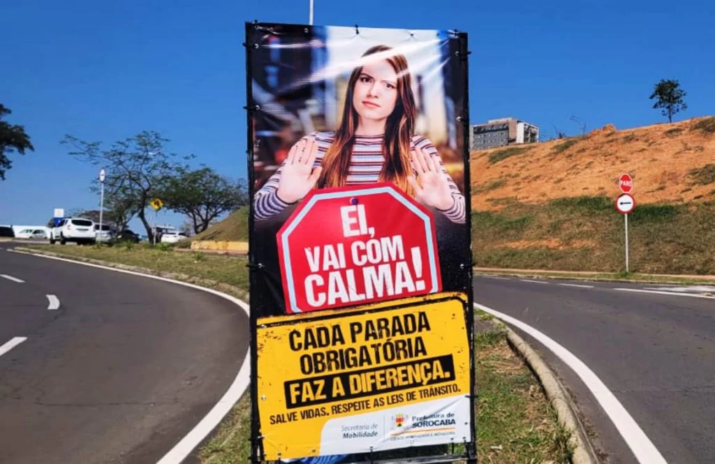 Prefeitura de Sorocaba conscientiza motoristas sobre respeito à parada obrigatória
