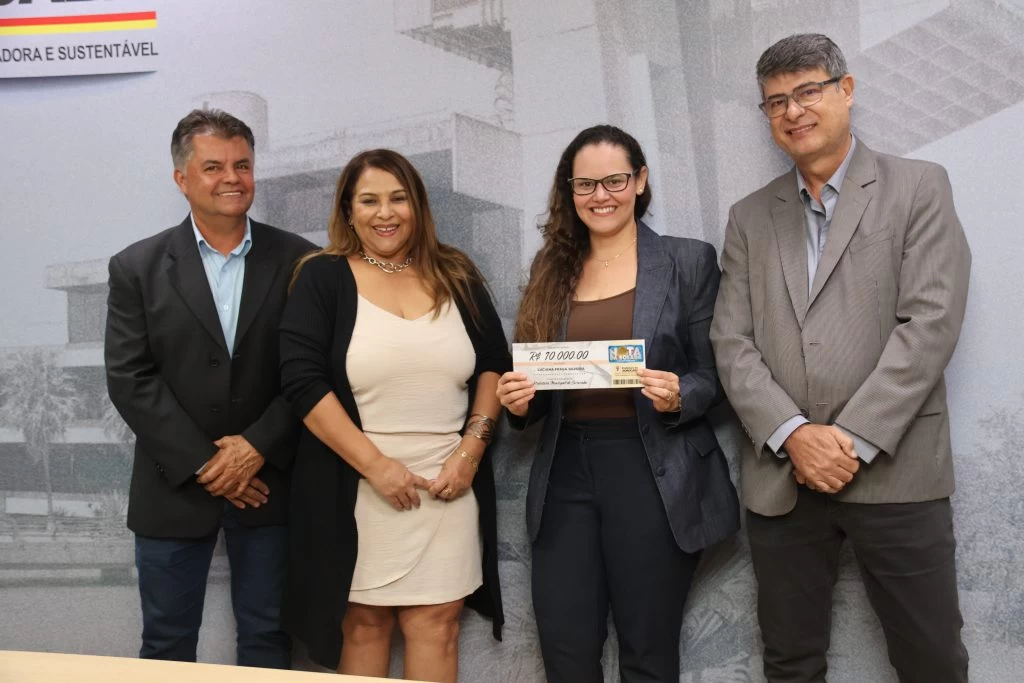Prefeitura de Sorocaba entrega prêmios do sorteio Especial de Natal do programa “Nota da Bolada 2025”