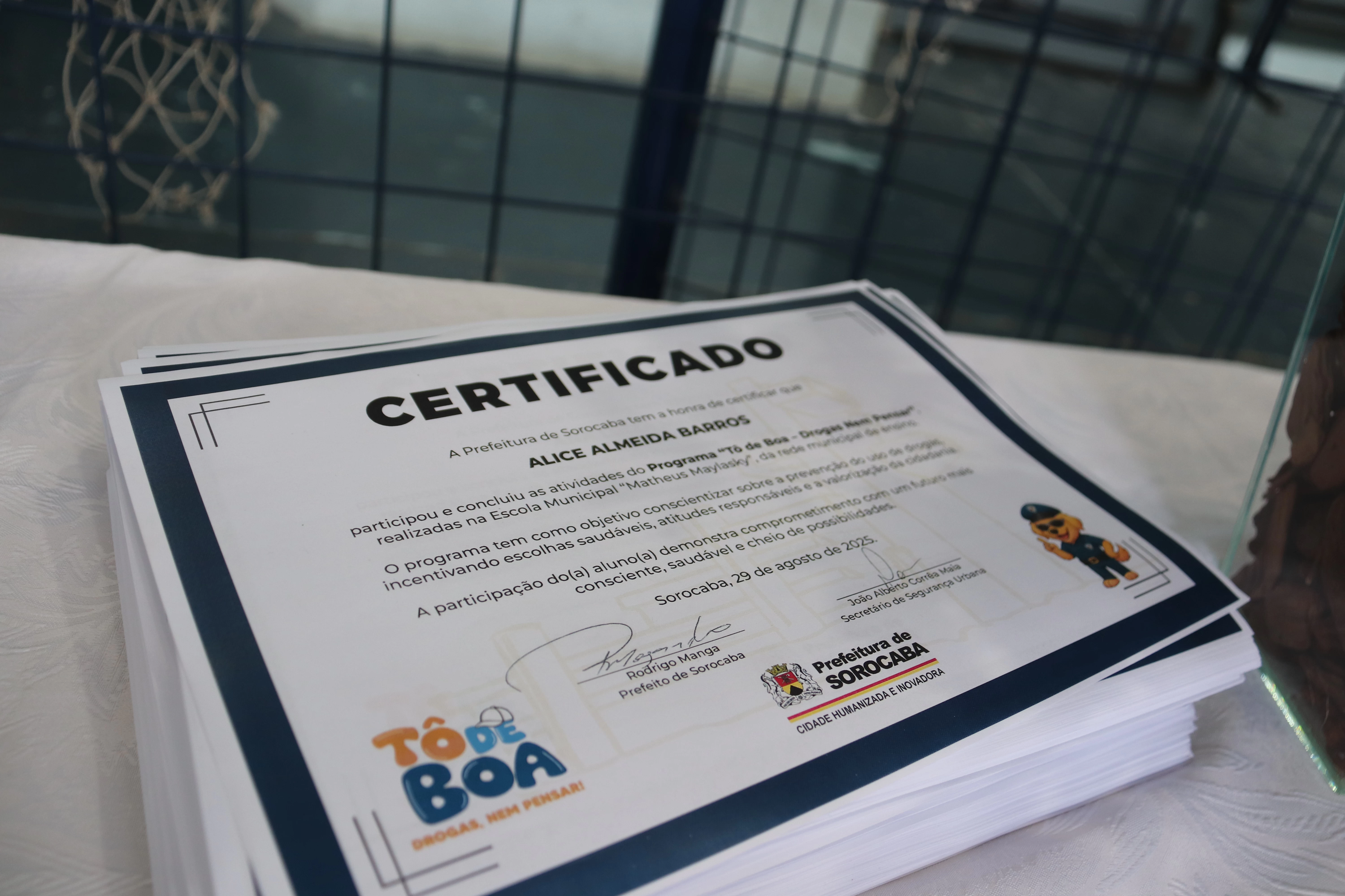 Formatura marca encerramento do projeto “Tô de boa… Drogas nem pensar!” na E.M. “Dr. Getúlio Vargas”