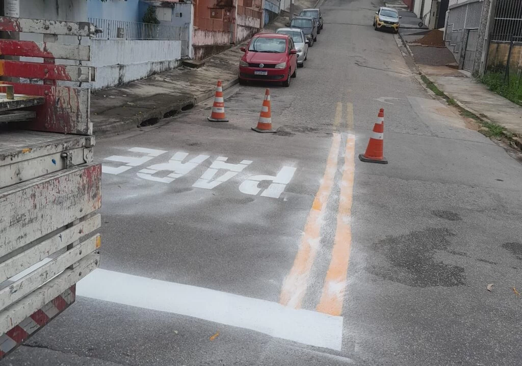 Semob implanta mão única de tráfego em duas ruas no Jardim Belmejo