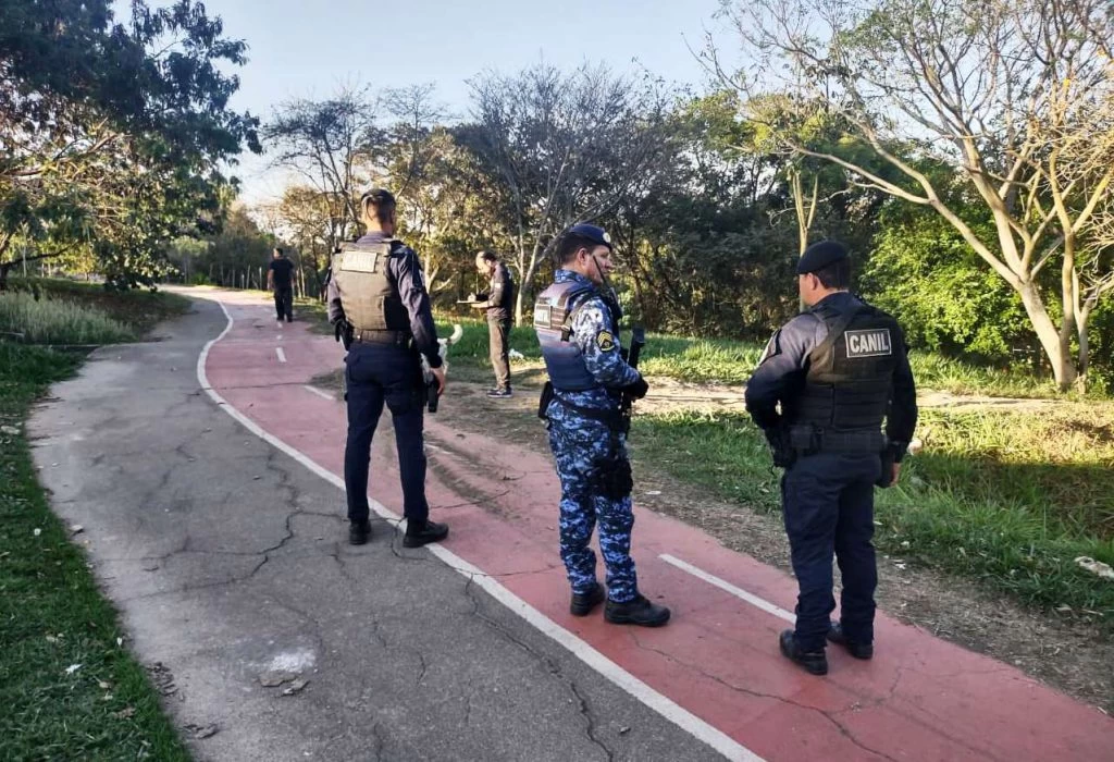 GCM é alvo de disparos durante patrulhamento preventivo e apreende motocicleta irregular