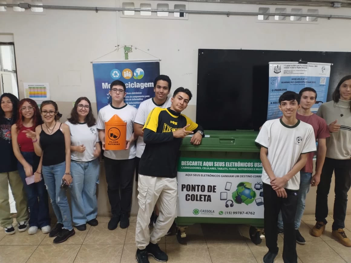 Metareciclagem e E.E. “Prof. Joaquim Izidoro Marins” recebem doações de inservíveis eletrônicos