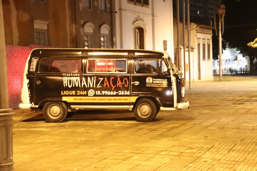 Equipes do “HumanizAção” acolhem 21 pessoas em situação de rua neste sábado (10)