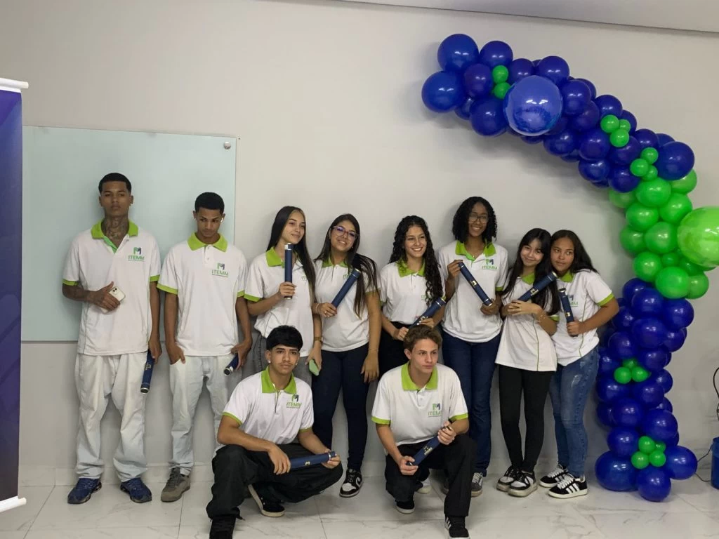 Adolescentes de Sorocaba participam de formatura do programa Jovem Aprendiz
