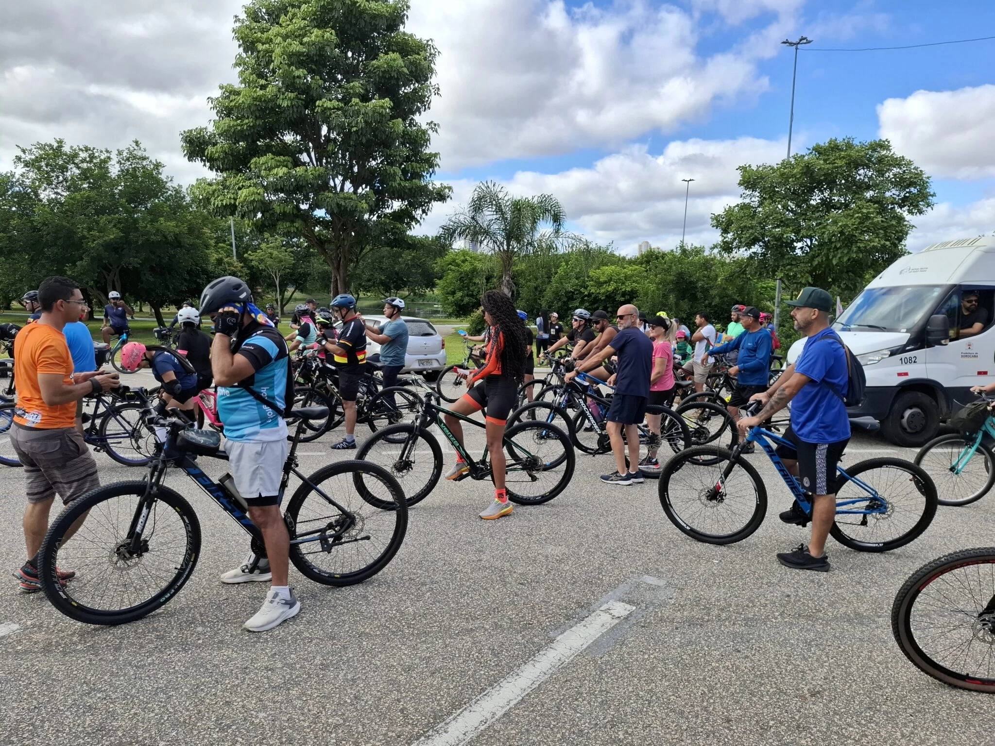 Primeira edição 2026 do “Pedala Sorocaba” reúne dezenas de ciclistas