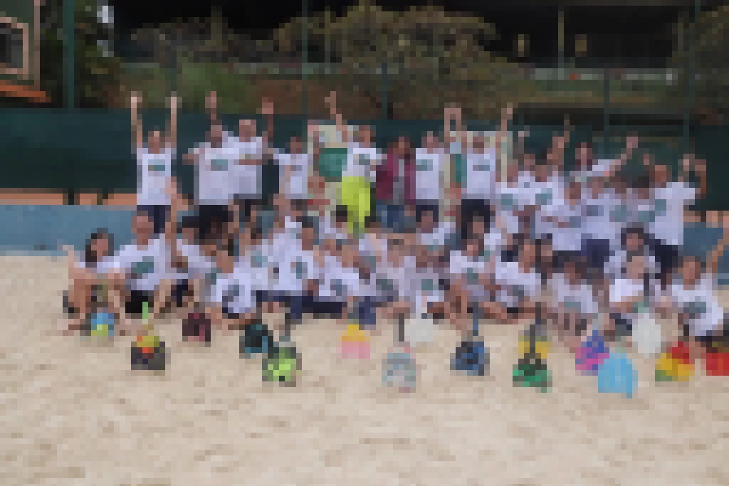 Alunos da rede municipal do projeto “Eu Pratico Esporte Educacional Escolar” participam de aula de Beach Tennis no Tênis Clube Sorocaba
