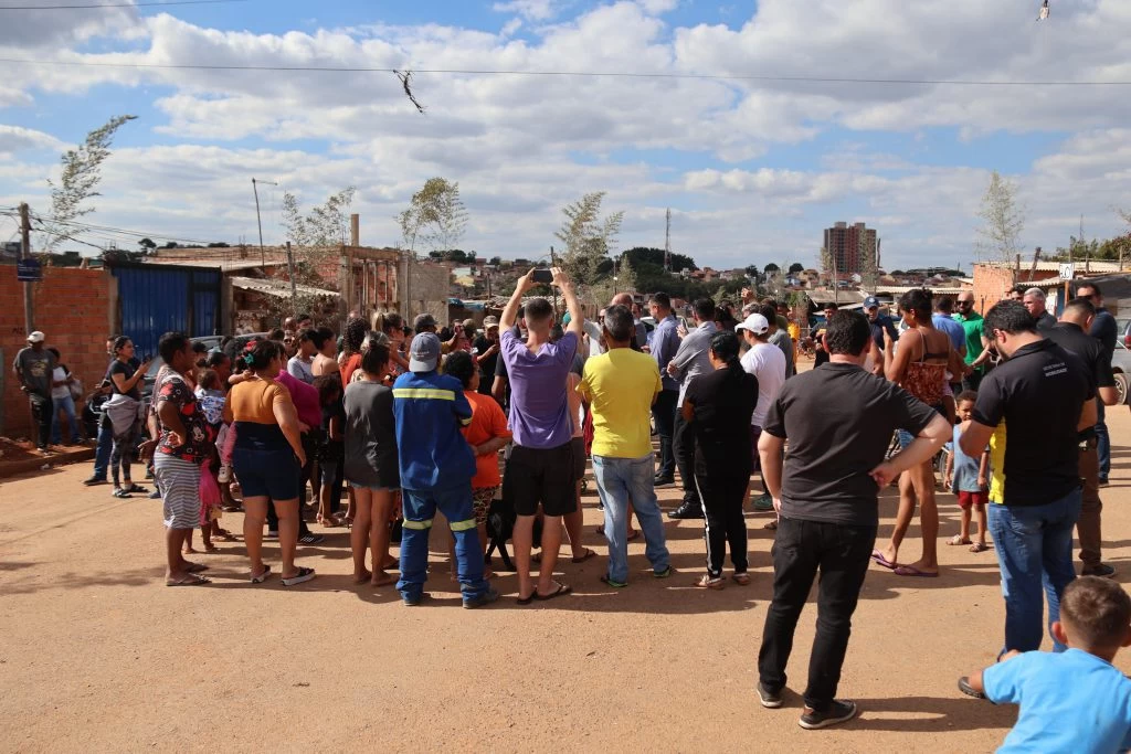 “Prefeitura de bairro em bairro” atende demandas em cinco pontos da cidade nesta sexta-feira (11)