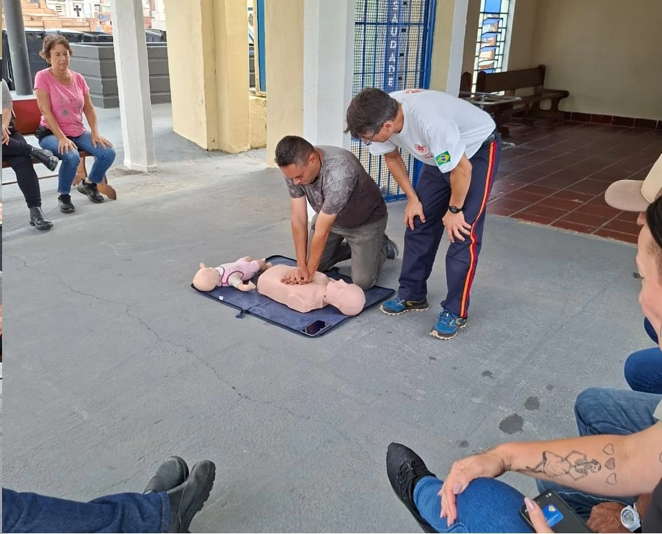 Servidores dos Cemitérios Municipais recebem treinamento de primeiros socorros