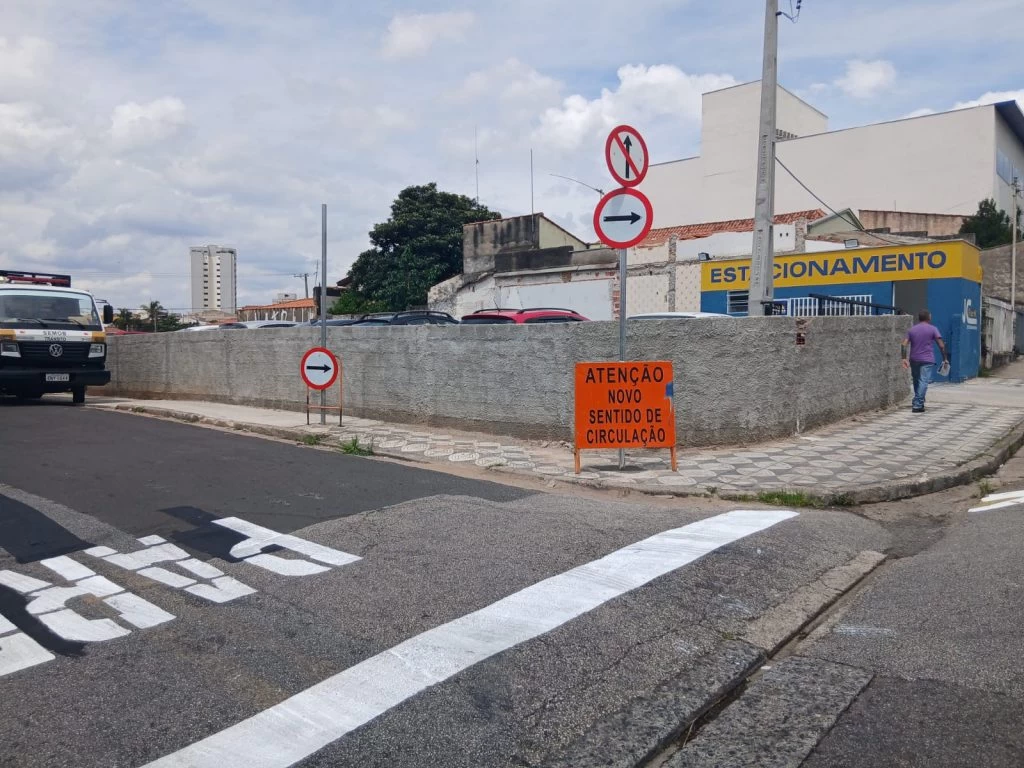 Semob altera sentido de tráfego em rua na Vila Haro