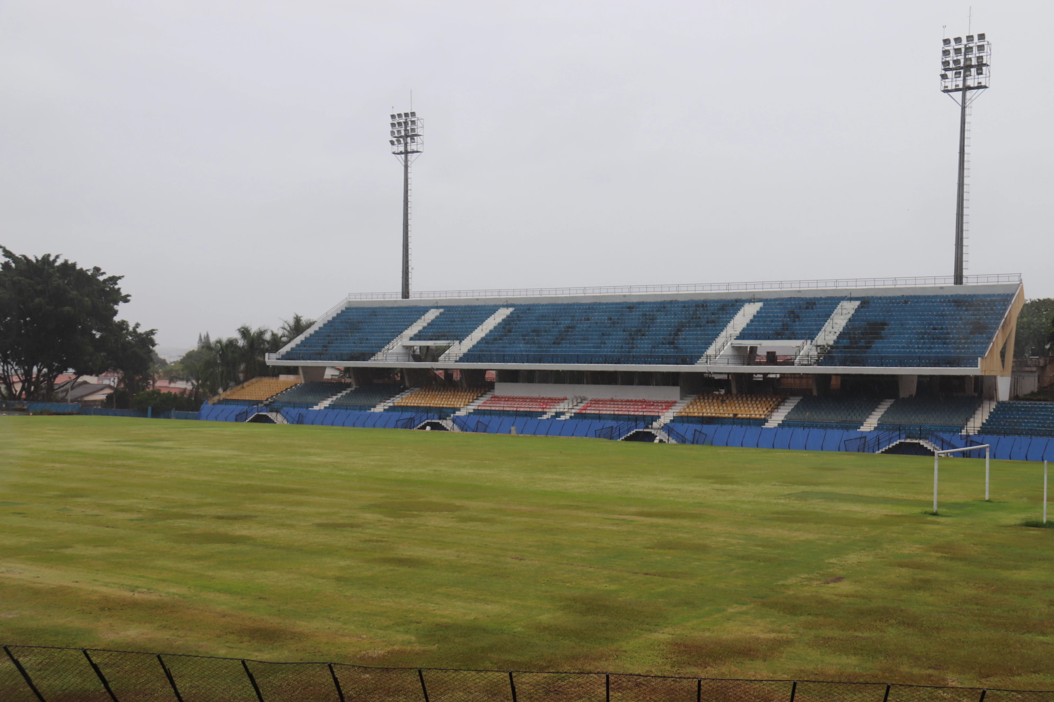 Estádio Municipal “Walter Ribeiro” (CIC) recebe mais melhorias e tem todos os laudos aprovados