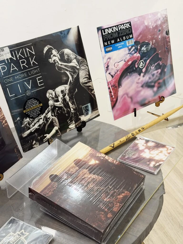 Exposição “30 anos de Linkin Park” chega ao Pátio Cianê Shopping nesta sexta-feira (18)