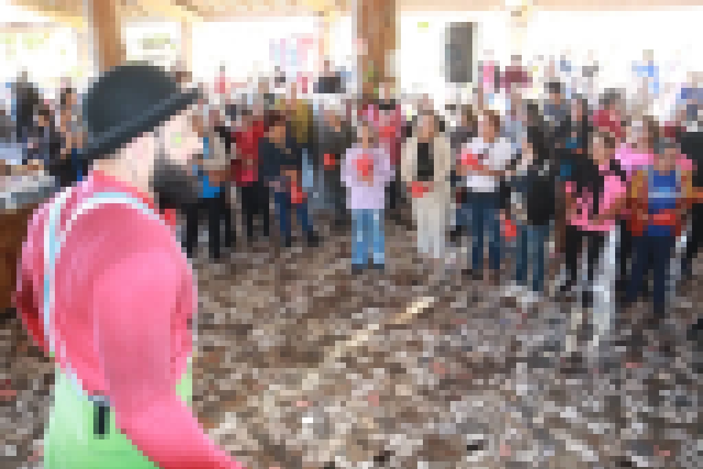 Café da manhã especial de Dia das Mães reúne 400 pessoas de Centros Esportivos e do ‘Caminha Sorocaba’