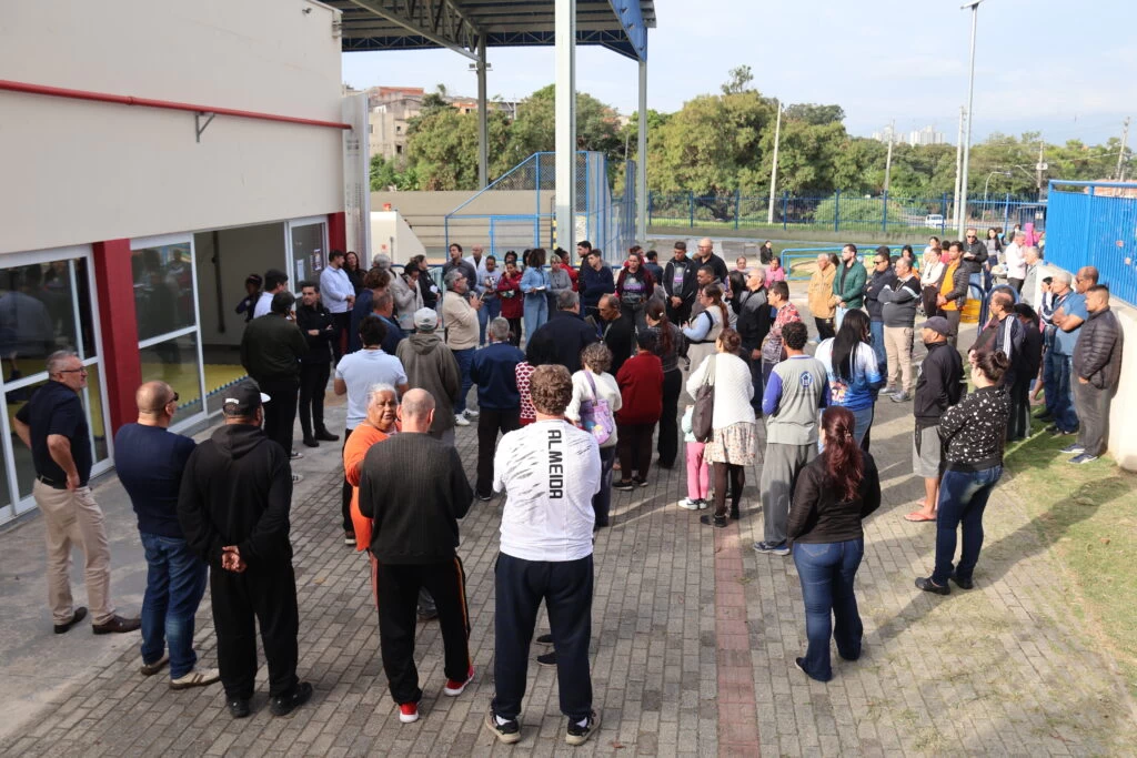 “Prefeitura de bairro em bairro” atende pedidos de moradores dos jardins Santa Cláudia e Josane