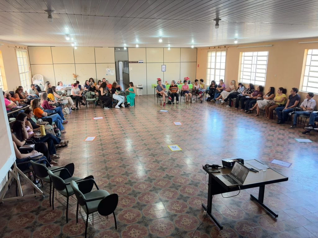 Encontro dos Trabalhadores do Suas reúne cerca de 100 servidores da Secretaria da Cidadania de Sorocaba