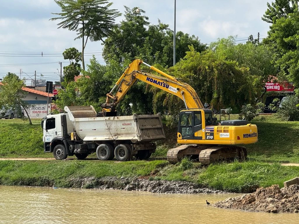 Saae/Sorocaba conclui manutenção preventiva no lago do Parque das Águas