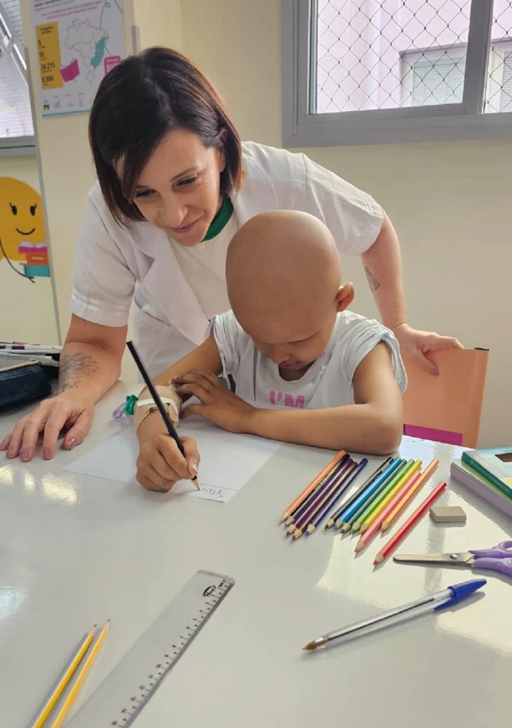 Classe Hospitalar Municipal do GPACI realiza mais de 2 mil atendimentos e renova a parceria com a Sedu reforçando o compromisso com a educação humanizada