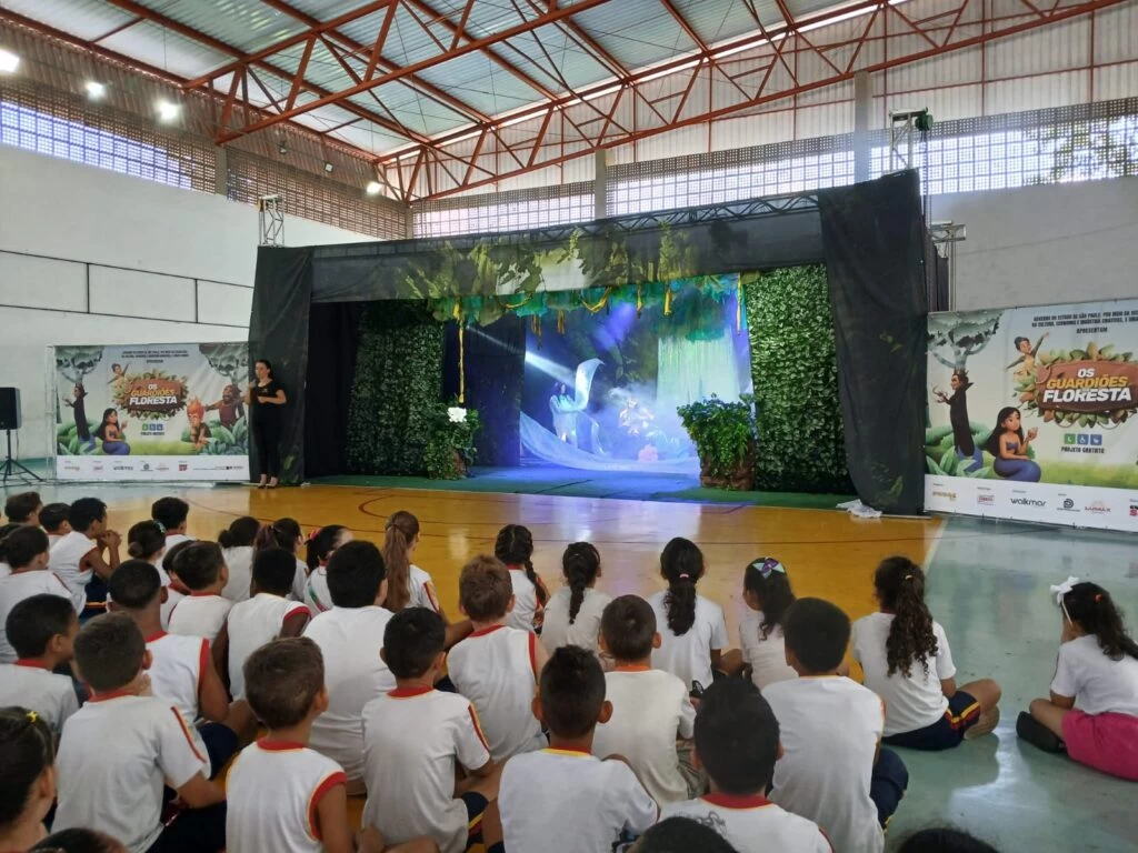 Projeto “Os Guardiões da Floresta” leva teatro, cultura e consciência ambiental às escolas da rede municipal