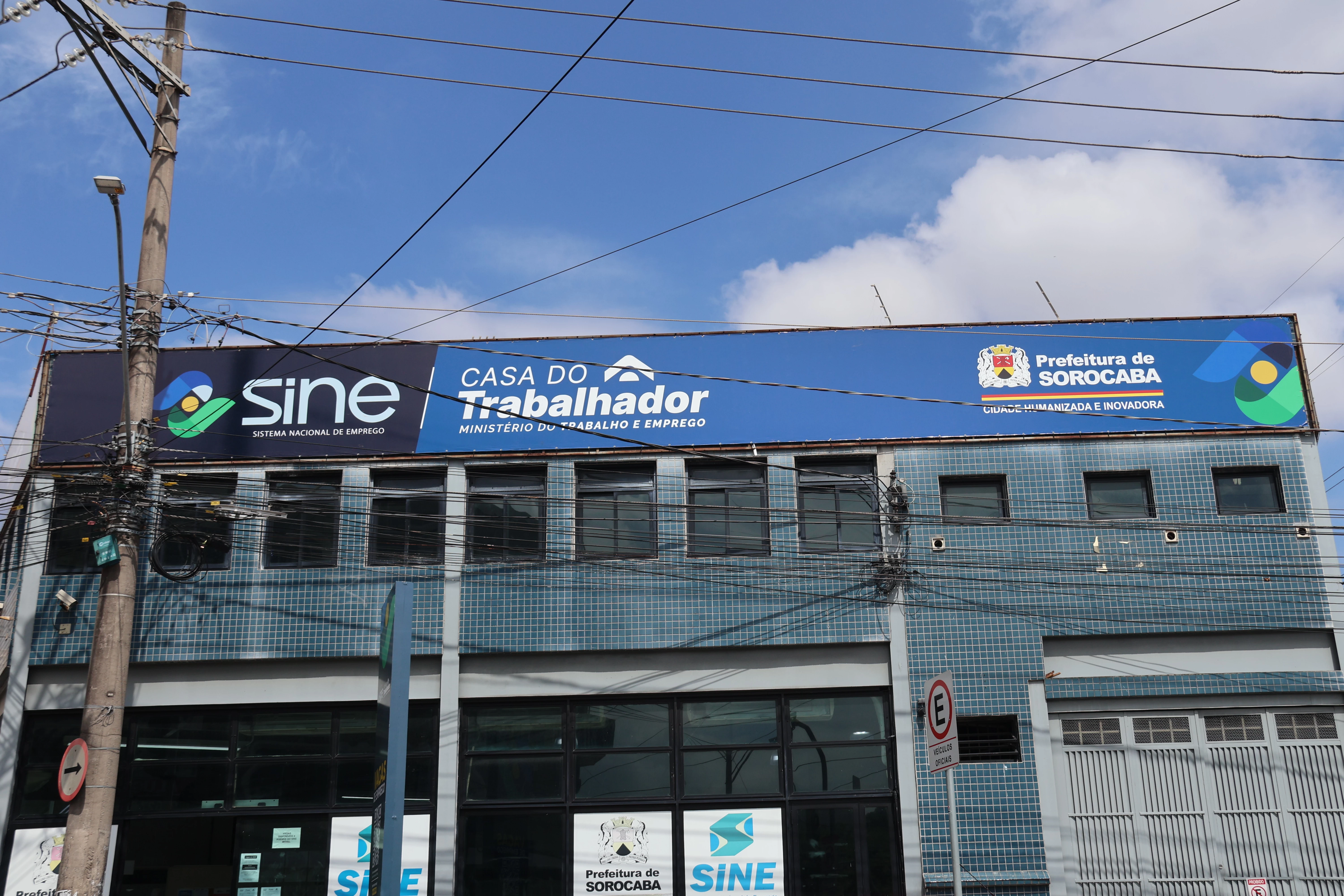 Casa do Trabalhador oferece 330 vagas de emprego na quarta-feira (25)