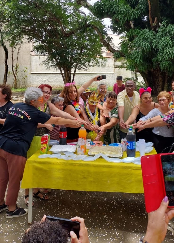 Festa dos aniversariantes do mês da Chácara do Idoso teve as Marchinhas de Carnaval como tema