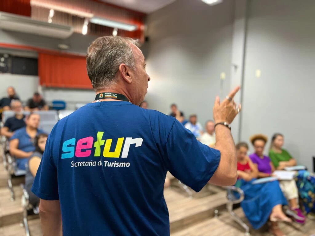 “Turismo Vai à Escola” fortalece ensino na E.E. “Prof. Aggêo Pereira do Amaral”